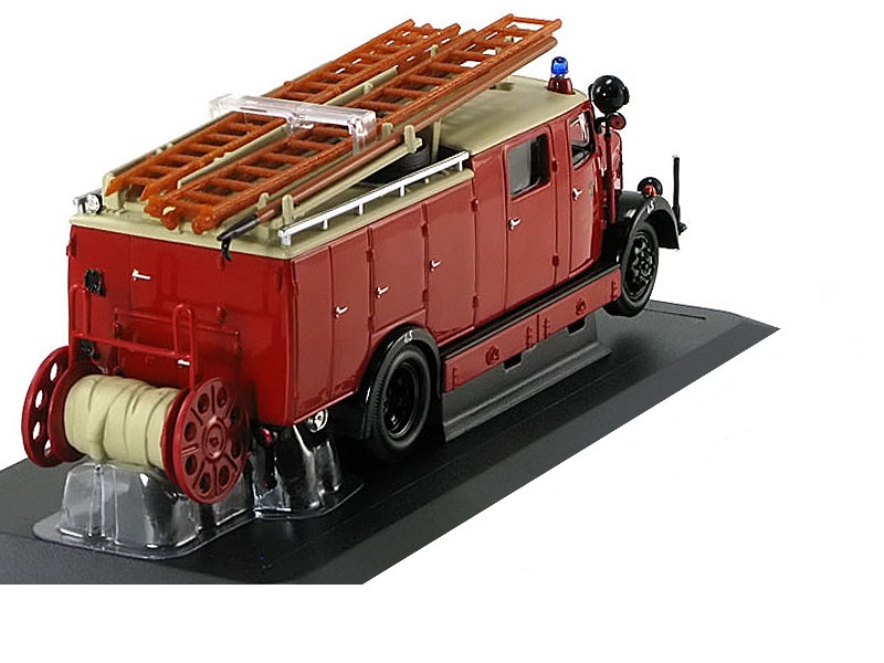 Модель пожарного автомобиля Magirus-Deutz 330, образца 1941 года, масштаб 1/43  